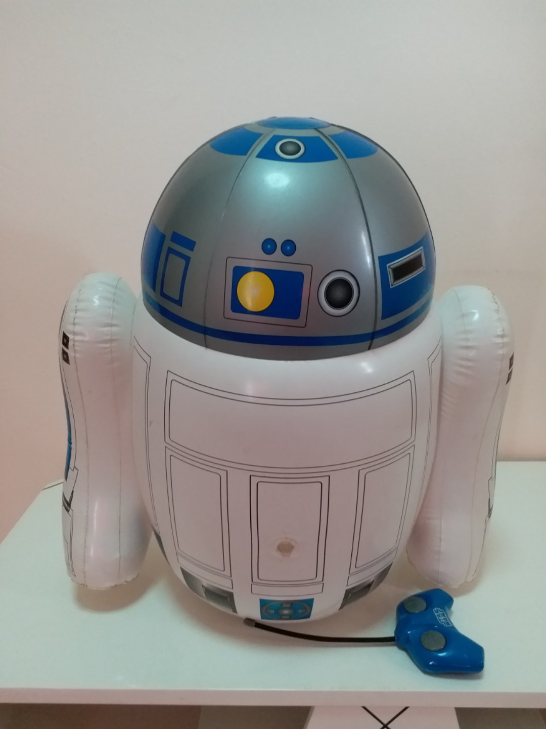 Starwars R2D2 remote control robot, Hobbies & Toys, Toys & Games on Carousell