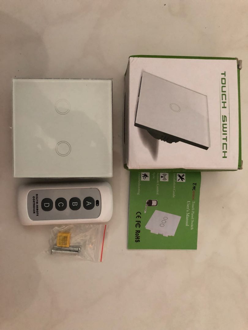 Touch Switch (Category: Nintendo) located in Singapore. Submitted by herculite (Listing ID 163089270, Image 2). Description: Loaded power : 3-300W/gang Dimensions: 86X86X36mm Remote frequency: 433.92MHz.