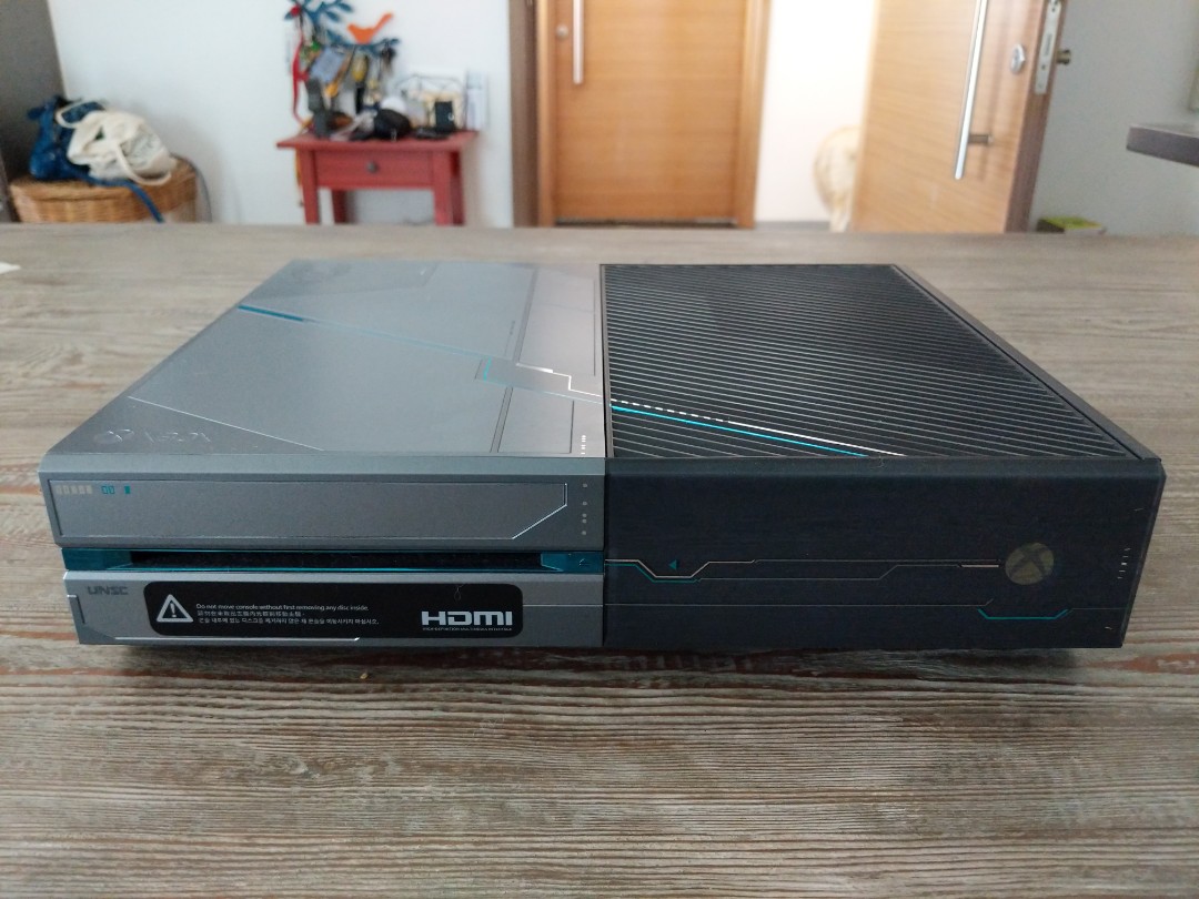 xbox one halo edition used