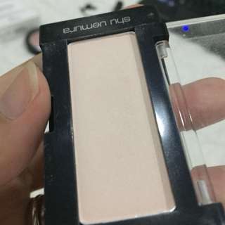 Eyeshadow & highlight