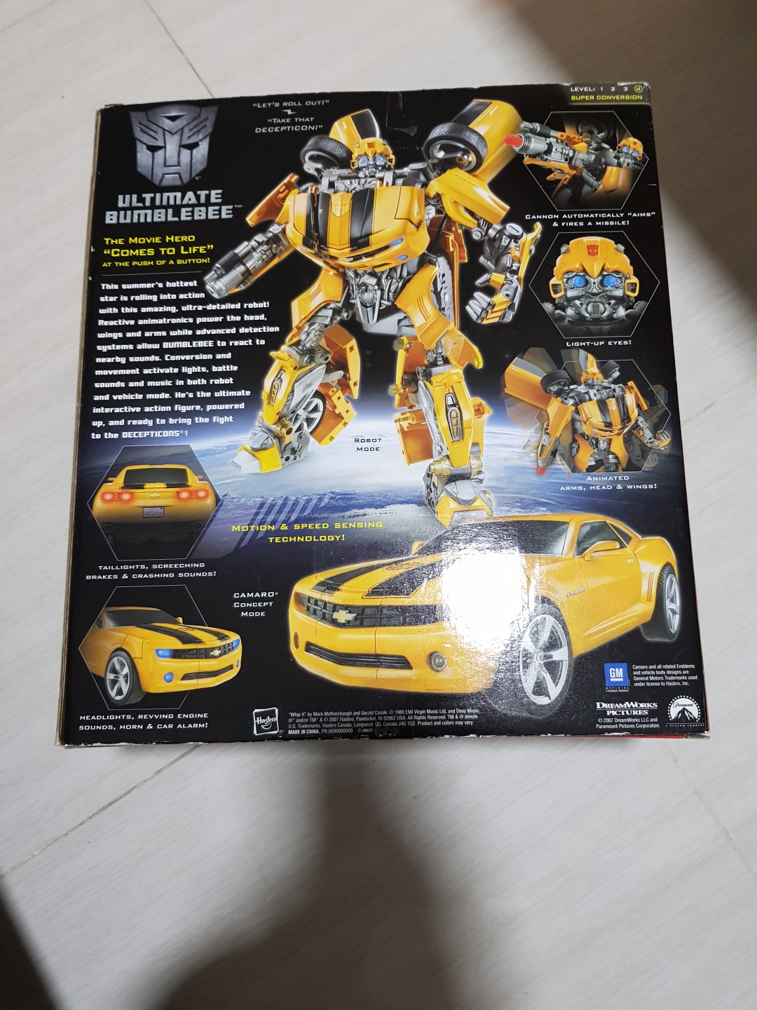2007 Ultimate Bumblebee, Hobbies & Toys, Toys & Games on Carousell