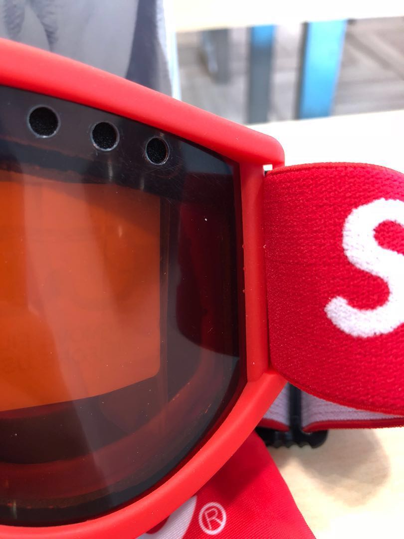 Supreme Smith Cariboo OTG Ski Goggle Red HK AAA Men s Fashion Watches Accessories Cap Hats on Carousell