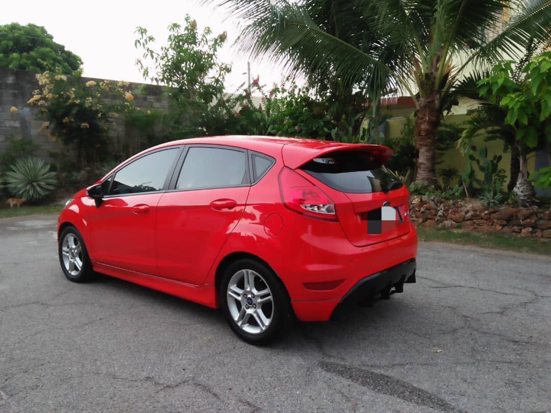 Ford Fiesta 1 6 Auto Cars Cars For Sale On Carousell