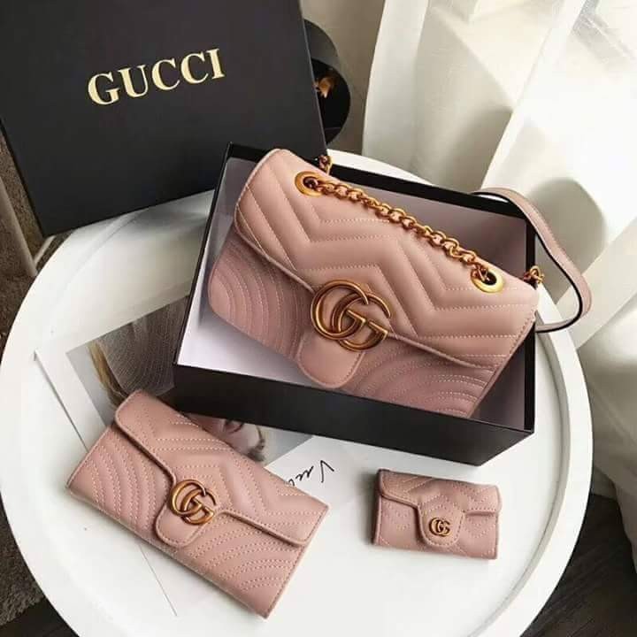 Gucci purse store and wallet set