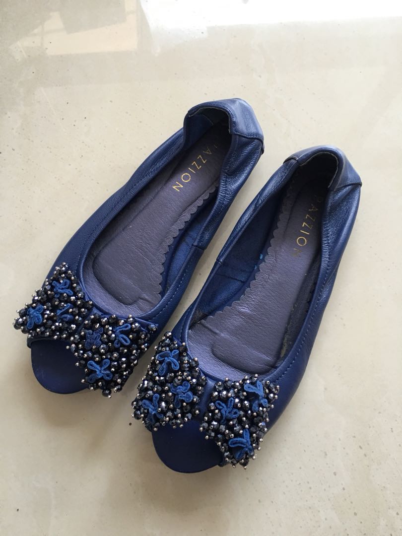 Pazzion flat shoes