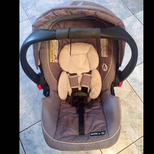 SALE Last Price Graco SnugRide Click Connect 35 Infant Car Seat Babies Kids Going Out Car Seats on Carousell