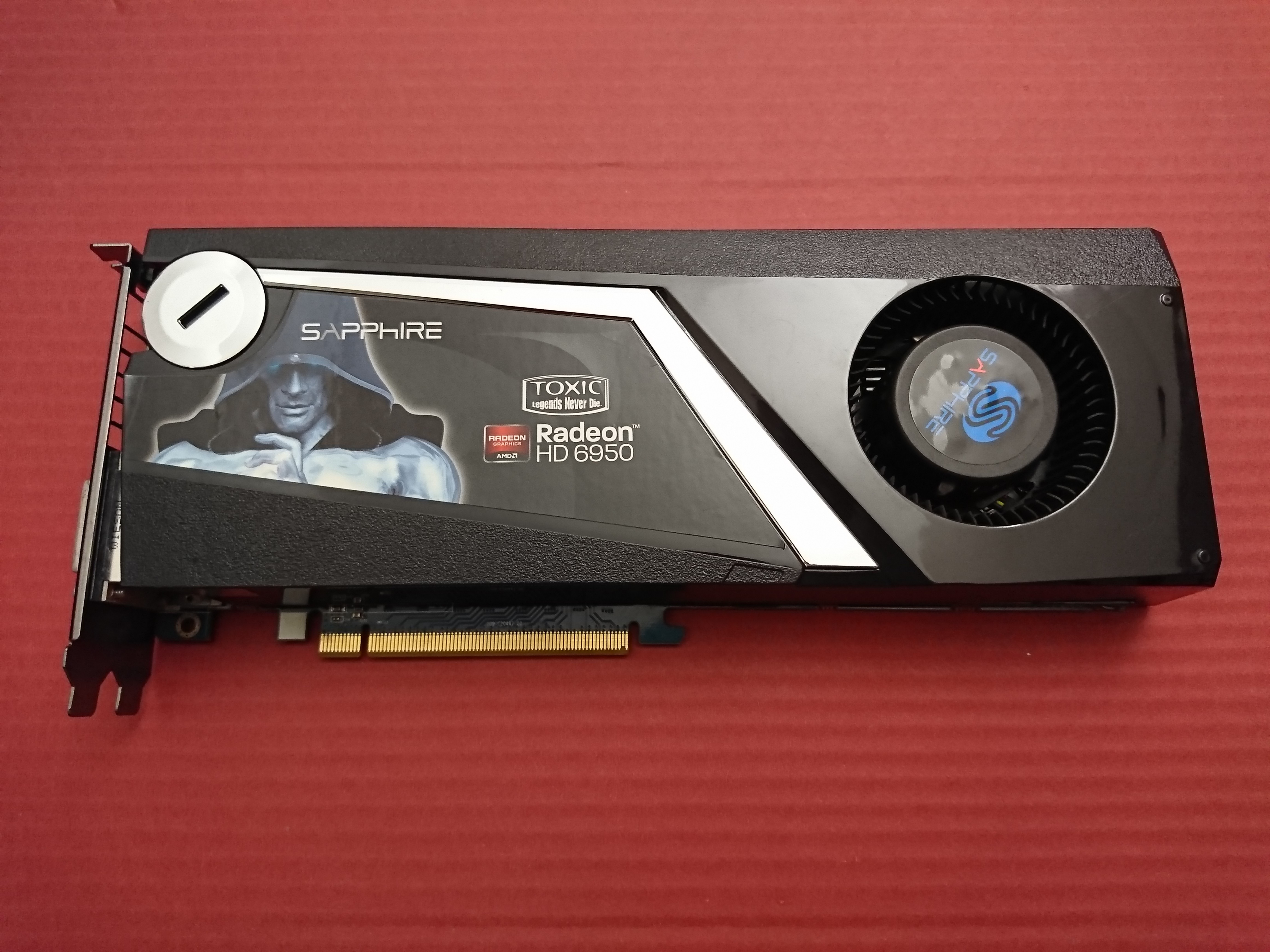 Sapphire Radeon HD 6950 Toxic 2GB GDDR5