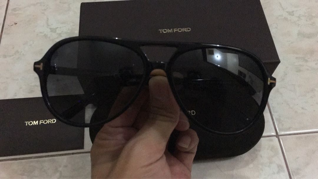 Tom Ford - Jared TF331, Men's Fashion, Watches & Accessories, Accessory  holder, box & organisers on Carousell