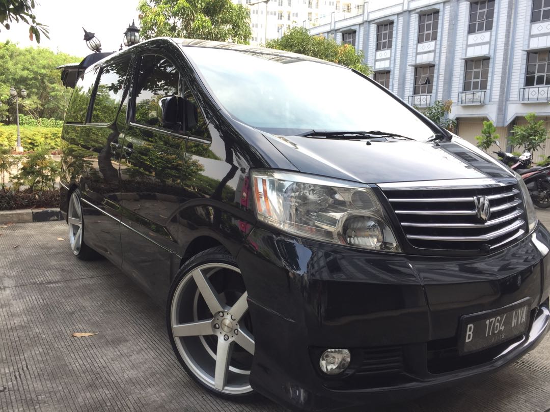 Toyota Alphard 2