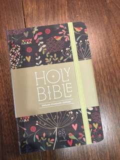 ESV Bible Compact