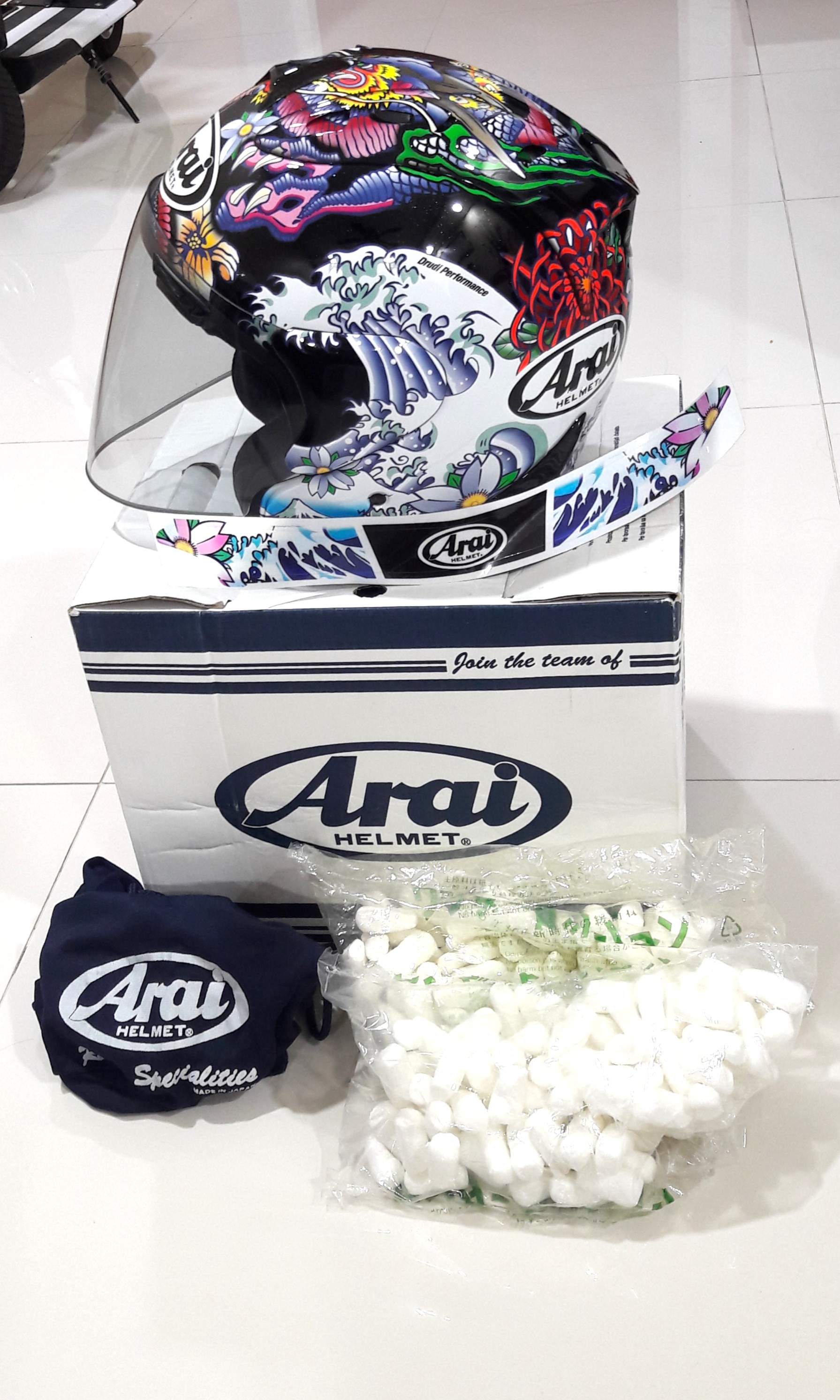 Arai oriental black hotsell