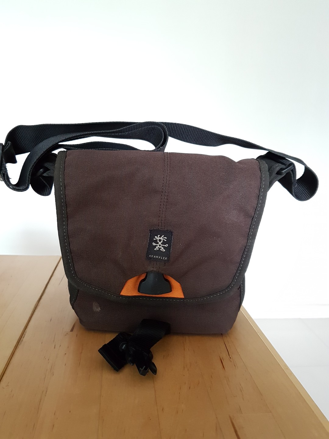 crumpler camera bag singapore