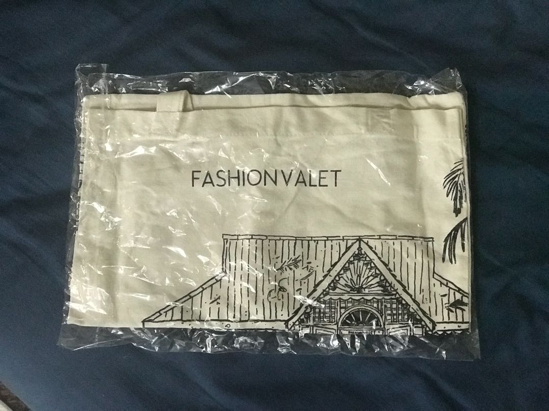 Fashionvalet Raya 2017 bag, Hobbies & Toys, Stationery & Craft