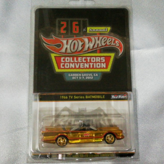 gold batmobile hot wheels