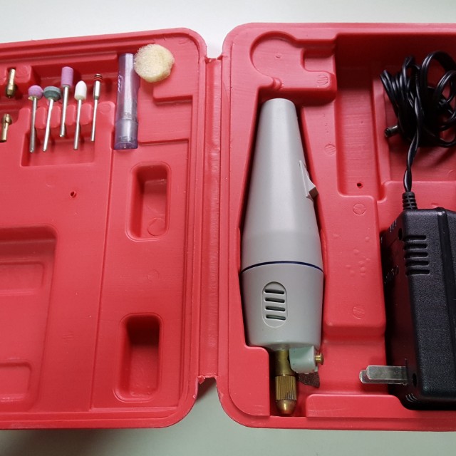 Mini drill (Category: Home Improvement Tools & Accessories) located in Singapore. Submitted by gylim78 (Listing ID 163487481, Image 3). Description: Mini drill for craft use or for drilling pcb boards. Can also be used as a rotary tool for polishing or grinding..