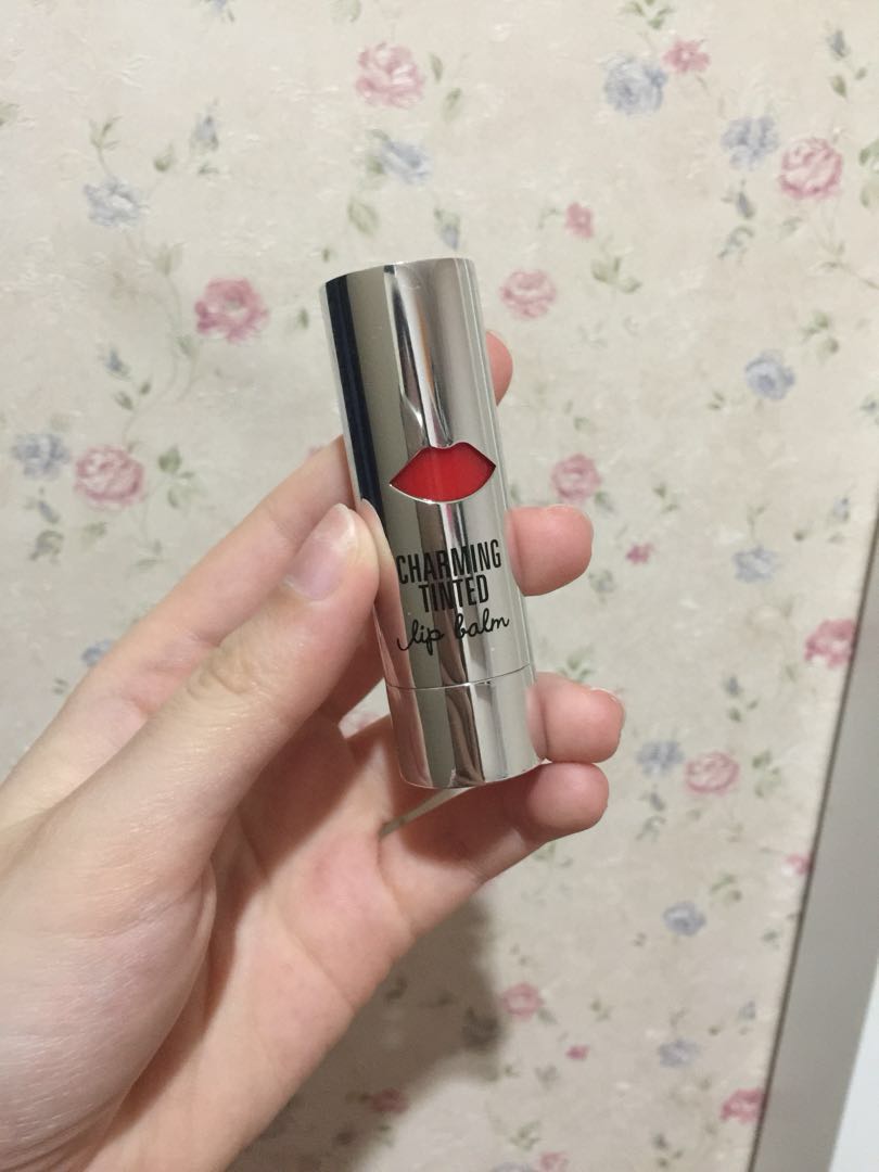 Miniso lip balm, Kesehatan & Kecantikan, Rias Wajah di Carousell