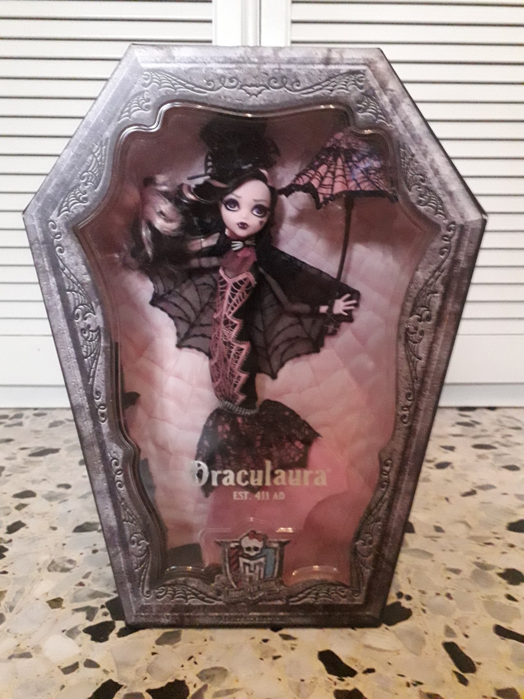 draculaura limited edition