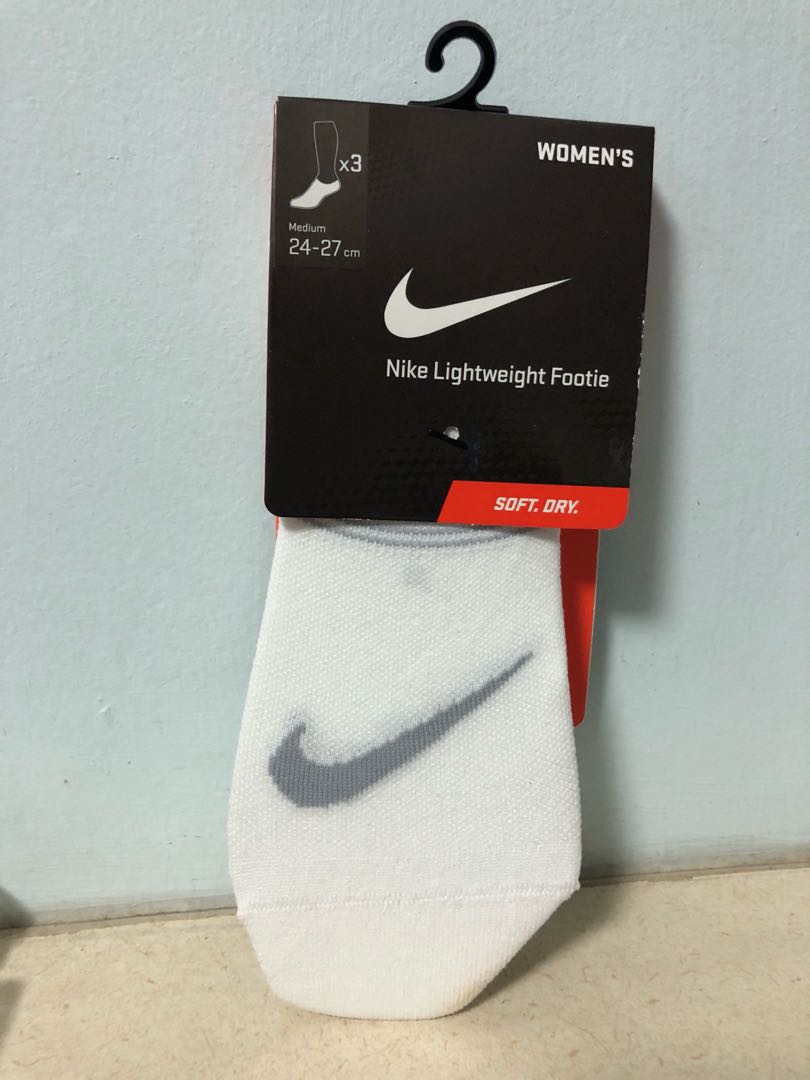 nike lightweight footie