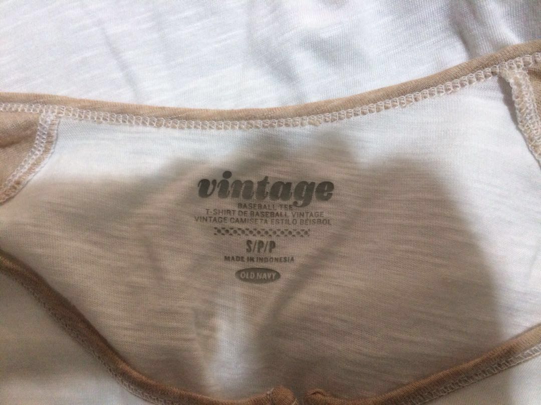 Old Navy Khaki and White Baseball Top (Category: Others Tops) located in Makati City. Submitted by clawdjaa (Listing ID 163452024, Image 2). Description: White top with long khaki sleeves. Listed as small but can fit a medium by common standards. Soft material and lightweight material!.