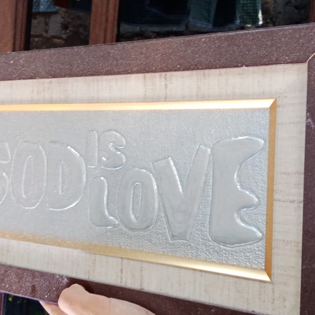 Frame Bingkai Tulisan God Is Love Pajangan Hiasan Dekorasi Furnitur Barang Antik Antik Pajangan Di Carousell