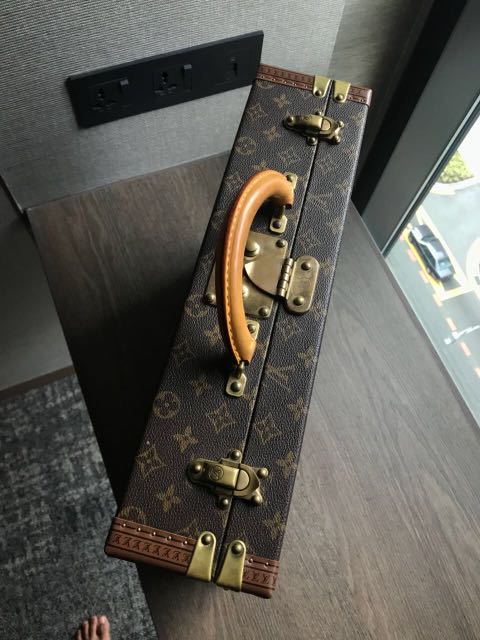 LOUIS VUITTON Monogram President Classeur Briefcase 152373