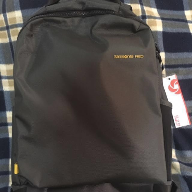Samsonite red best sale clovel backpack