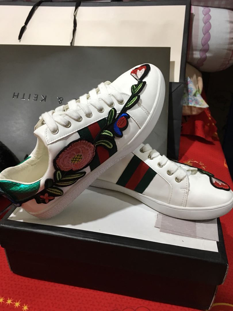 Sepatu Gucci Bunga Fesyen Wanita Sepatu Di Carousell