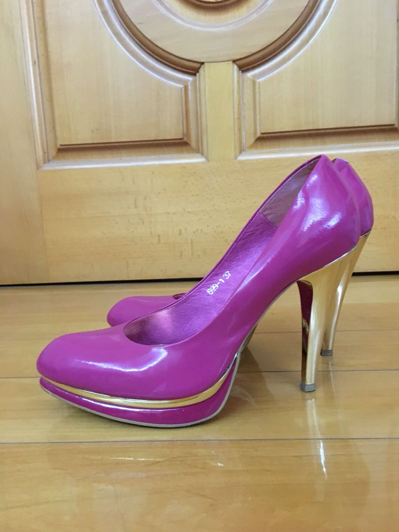 pink heels near me