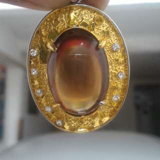 Katilayu amber (clean & clear).+ Titanium Necklace
