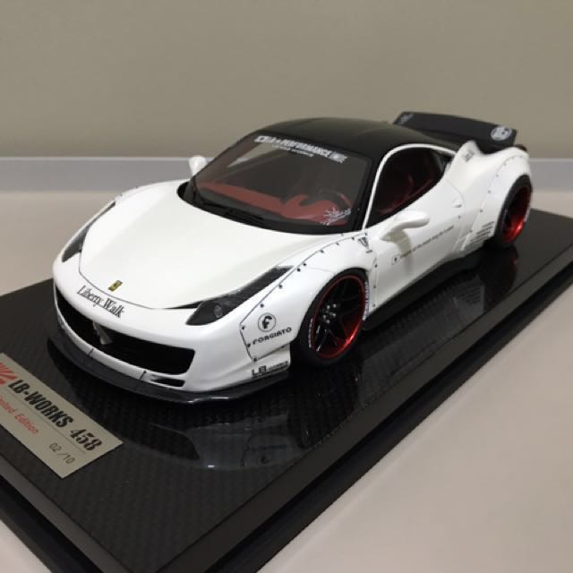 冬の華 LB特注 Liberty Walk 1/18 Ferrari 458Italia - ミニカー