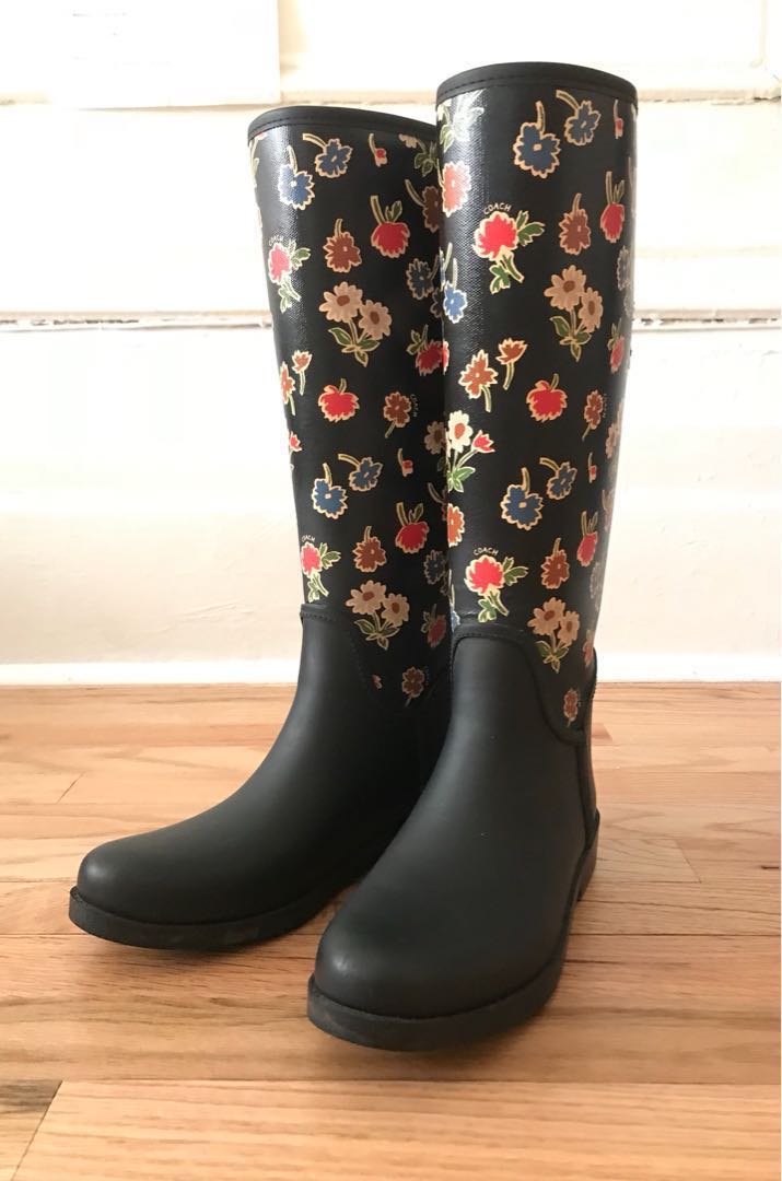 tristee rain boots