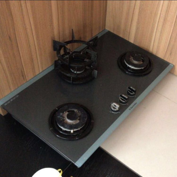 Electrolux gas hob EGG7432S (2 sets), TV & Home Appliances, Kitchen