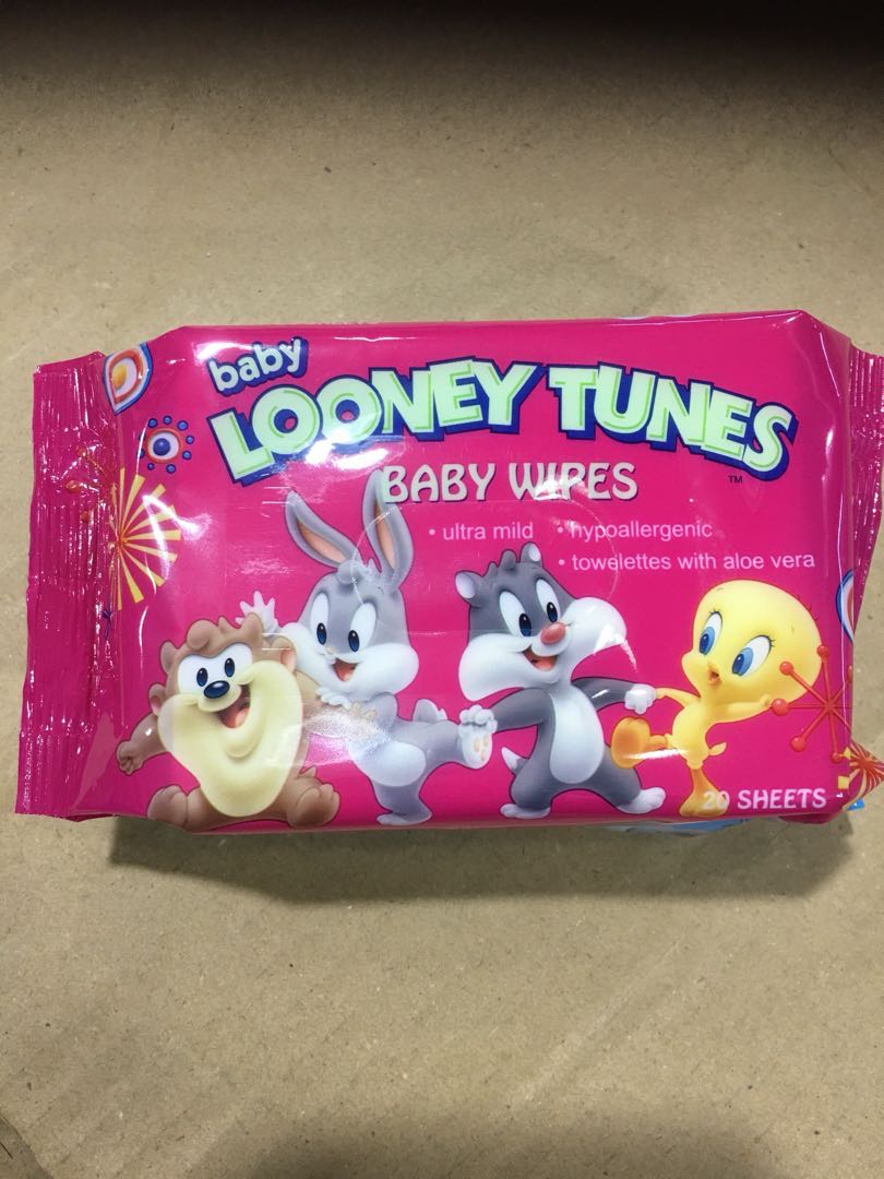 Looney tunes hot sale wet wipes