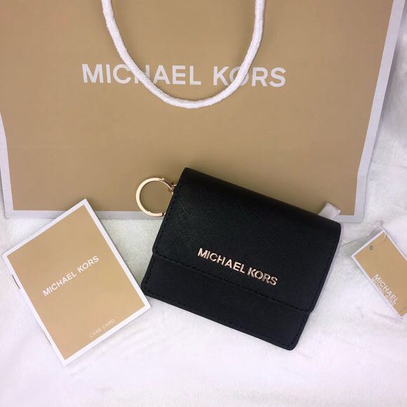 Michael Kors Jet Travel Credit Card Case ID Wallet with Key Ring, Women's  Fashion, Bags & Wallets, Wallets & Card Holders on Carousell