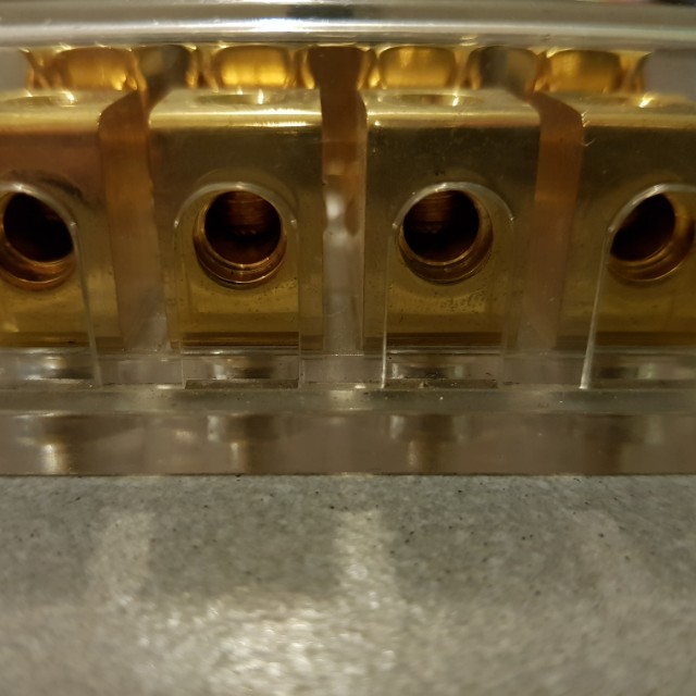 Performa Car Audio Distributor Box, Car Accessories on Carousell