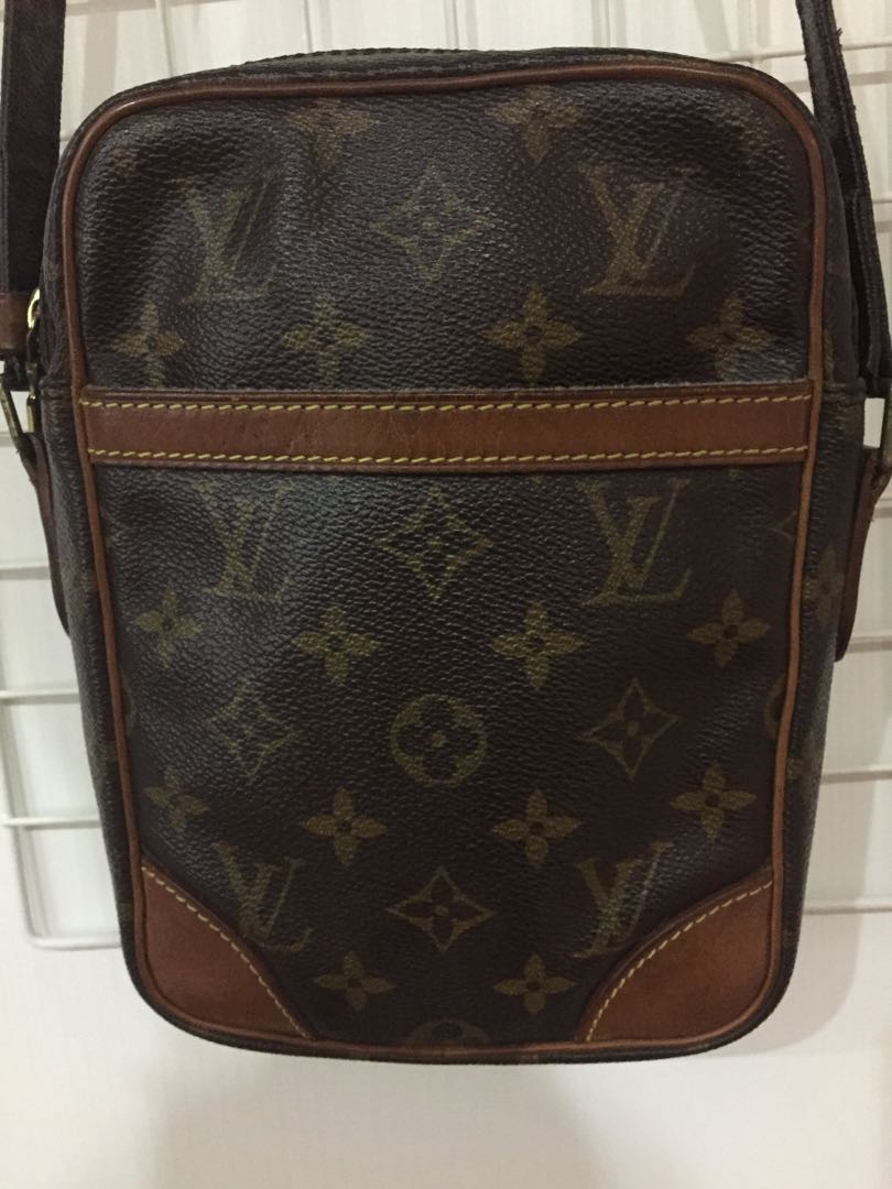 louis vuitton small purse price