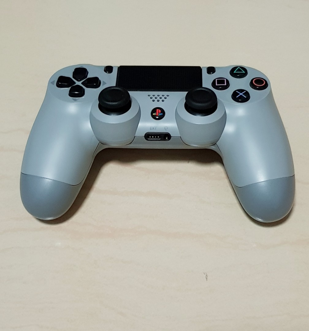 Ps4 controller deals anniversary edition