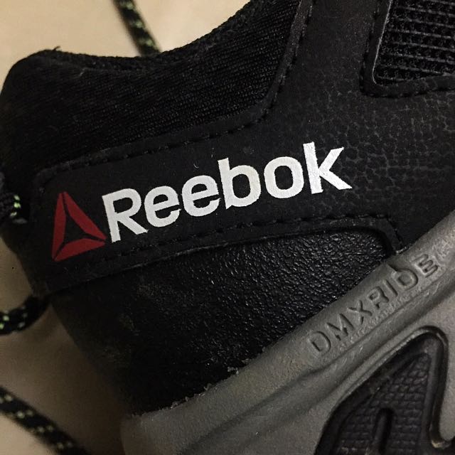 reebok trail walking shoes