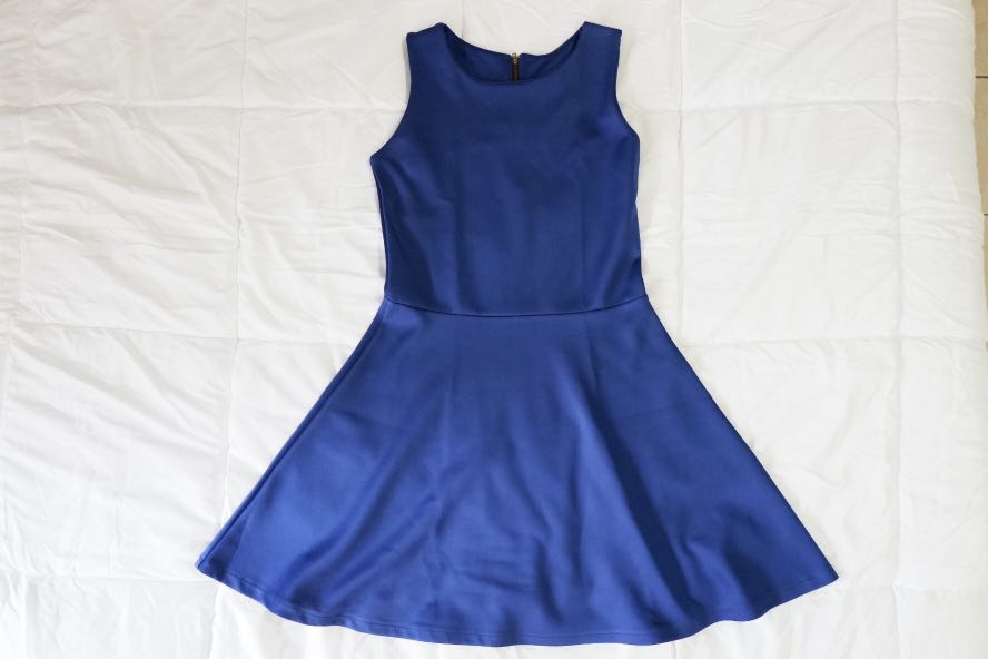 Royal blue skater dress (Category: Dresses) located in Quezon City. Submitted by zos_closet (Listing ID 163616209, Image 1). Description: .