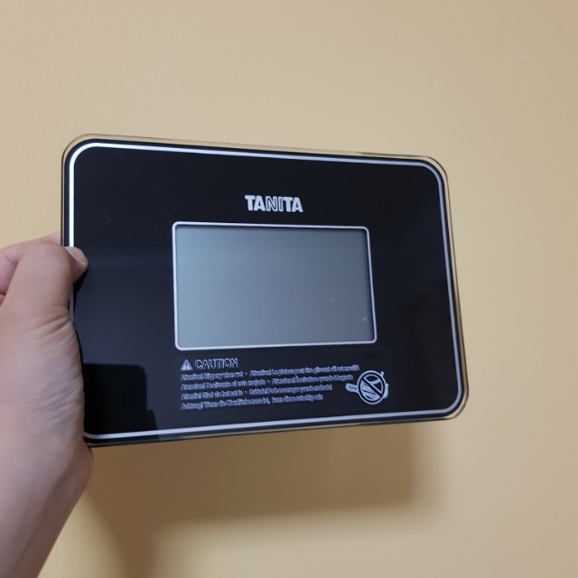 Tanita HD386 super-compact digital scale, Health & Nutrition, Health ...