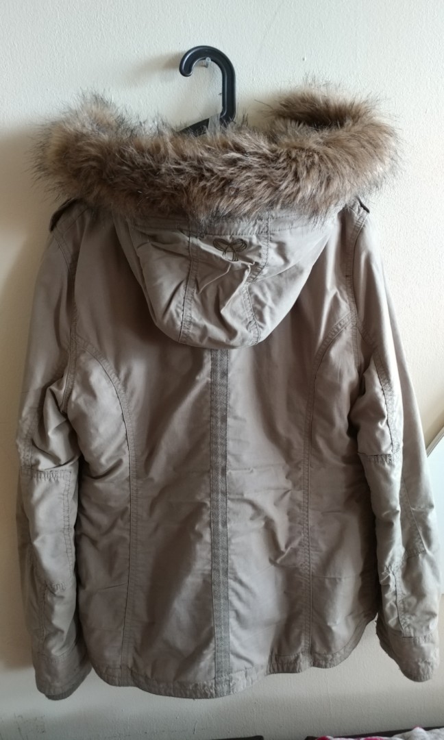 Aritzia TNA Platoon Jacket Women s Fashion Clothes on Carousell
