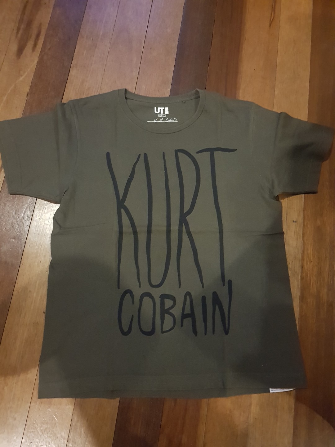 UNIQLO Kurt Cobain Nirvana Tee Shirt, Men's Fashion, Tops & Sets ...