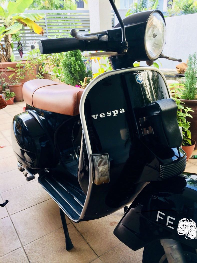 Vintage Vespa with 2 digit plate for sale, Motorcycles, Motorcycles for