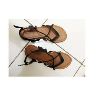 American Eagle sandals