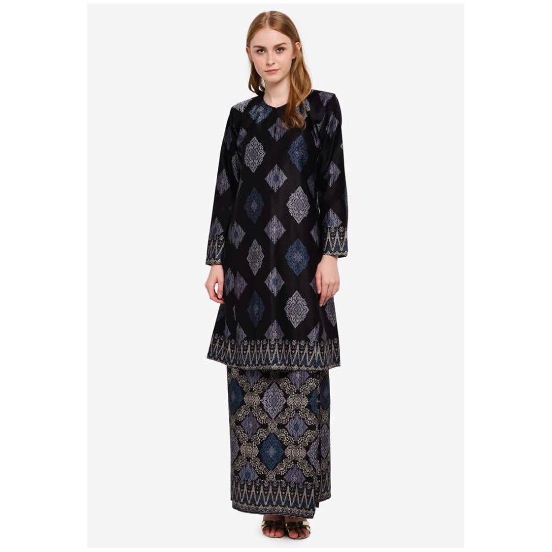 Baju Kurung Pahang Hawa Cotton Satin Songket Print By Zalora Women S Fashion Muslimah Fashion On Carousell