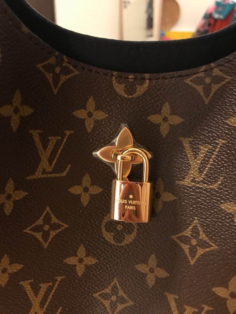 Louis Vuitton 2018 Monogram Flower Hobo - Handbags - LOU195894, The  RealReal