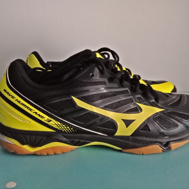 Mizuno badminton shoes 2018 deals