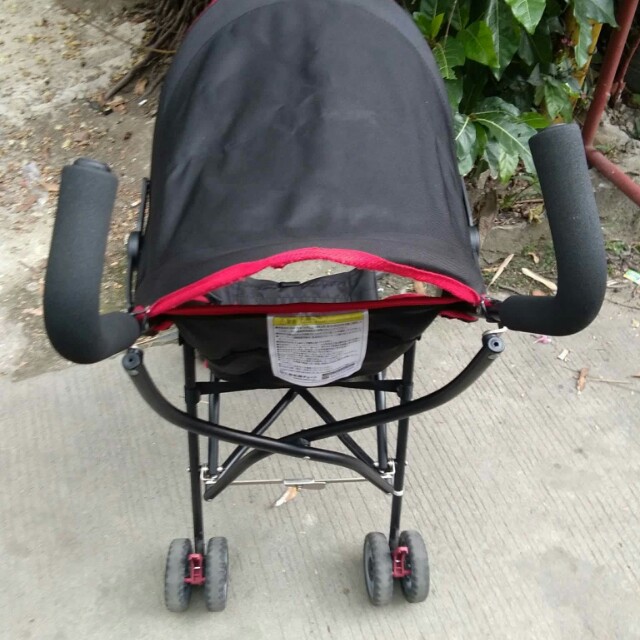 Panchitas boutique japan surplus stroller (Category: Strollers) located in Valenzuela. Submitted by panchitasboutique (Listing ID 163887798, Image 3). Description: 📌 lightweight 3kilos weight of stroller 📌 heavy duty 📌 very good condition 📌 detachable canopy 📌 swivel wheels 📌 footbrake 📌 footrest 📌 umbrella fold.