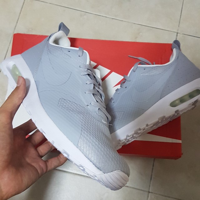 nike tavas wolf grey