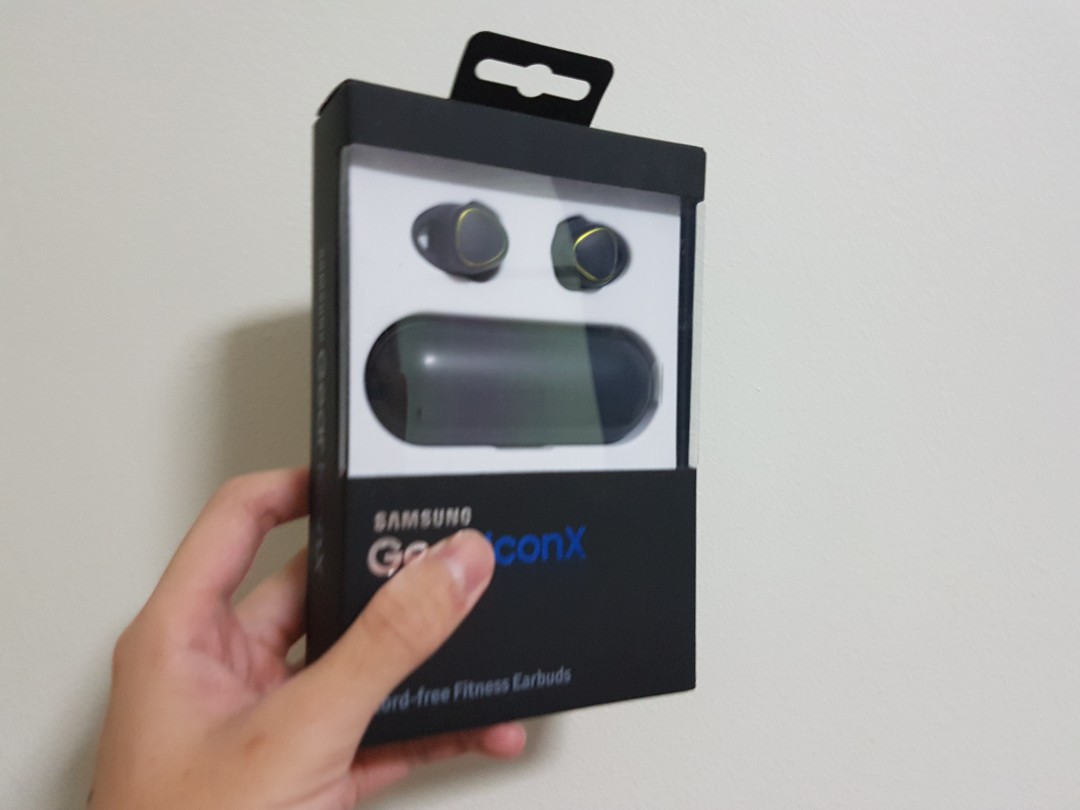 Samsung gear sales iconx 2016